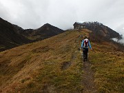 23 Alla Chiesettta della Manina (1821 m)